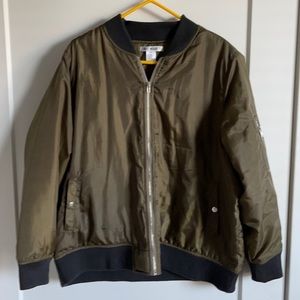 Bomber jacket